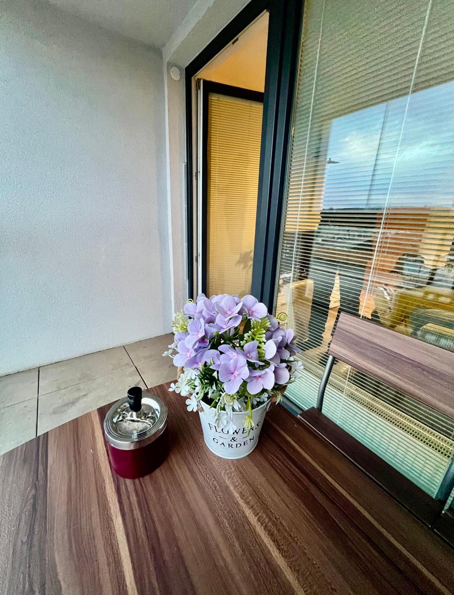 Tomas Apartment,free Parking-02 Arena Praga